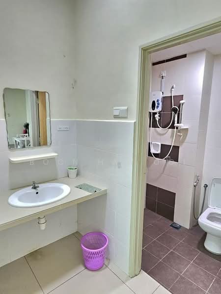 Condominium for Rent at Royale Infinity - Boon Haw Ooi - Bathroom - PropertyGuru.com.my