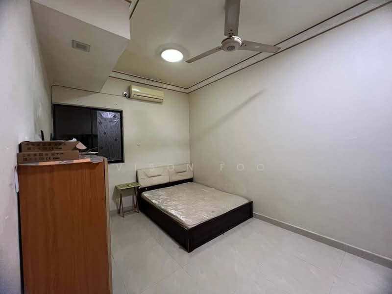 2-storey Terraced House for Sale in Skudai (Johor) - Vison Foo - Bedroom - PropertyGuru.com.my