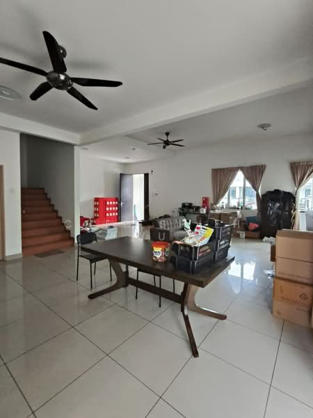 Rumah Berkembar untuk Dijual di Taman Kempas Utama (Tebrau) - Chen Shieh Yu - Living Room - PropertyGuru.com.my