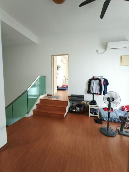 Rumah Berkembar untuk Dijual di Taman Kempas Utama (Tebrau) - Chen Shieh Yu - Living Room - PropertyGuru.com.my