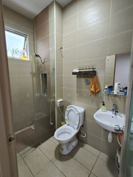 Rumah Berkembar untuk Dijual di Taman Kempas Utama (Tebrau) - Chen Shieh Yu - Bathroom - PropertyGuru.com.my