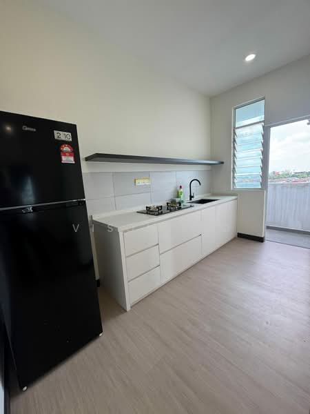 Service Residence for Rent at D'carlton (Residensi Seri Mega) - Vison Foo - Kitchen - PropertyGuru.com.my