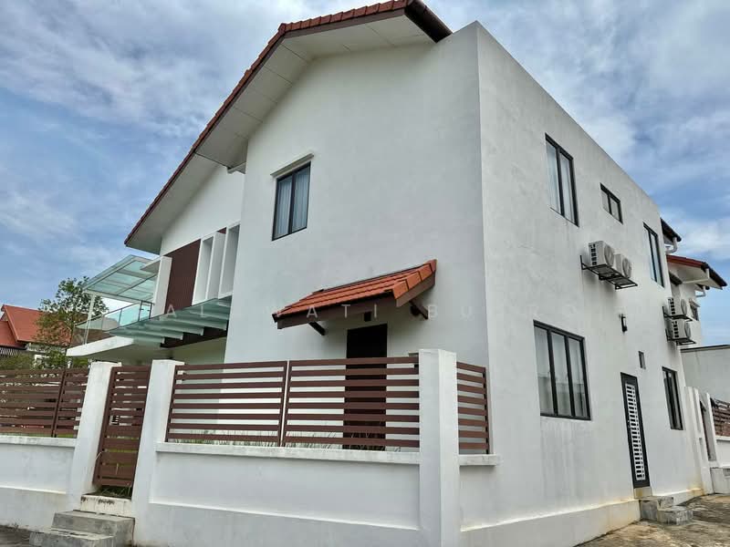 2-storey Terraced House for Sale in Alam Impian (Shah Alam) - Salawati Busro - Exterior - PropertyGuru.com.my