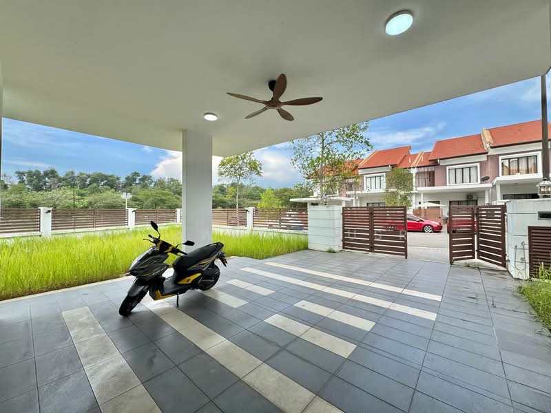 2-storey Terraced House for Sale in Alam Impian (Shah Alam) - Salawati Busro - Exterior - PropertyGuru.com.my