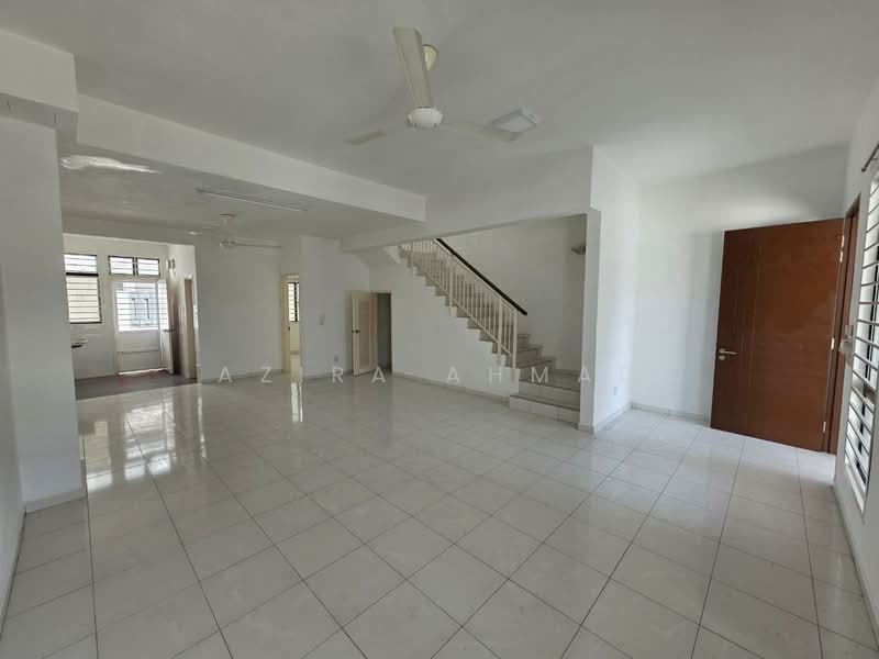 2-storey Terraced House for Sale in Hulu Langat (Selangor) - Azira Ahmad - Living Room - PropertyGuru.com.my