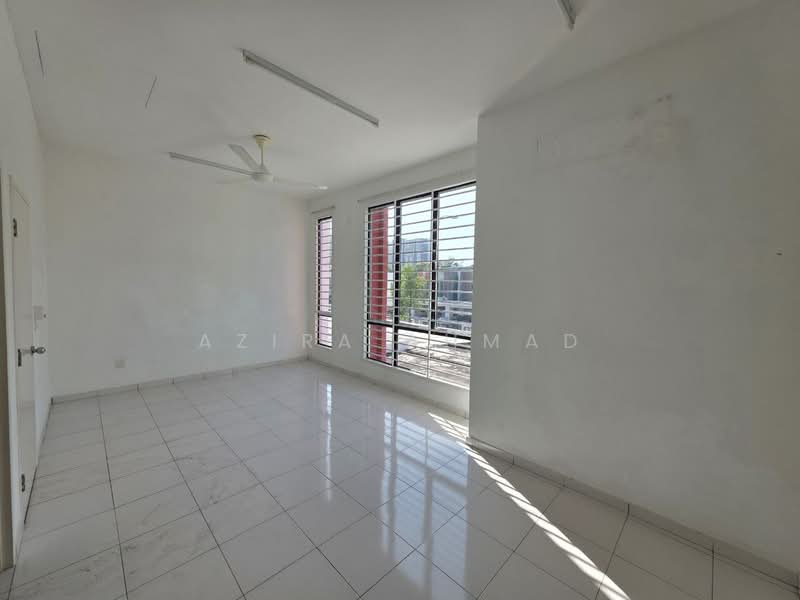 2-storey Terraced House for Sale in Hulu Langat (Selangor) - Azira Ahmad - Living Room - PropertyGuru.com.my