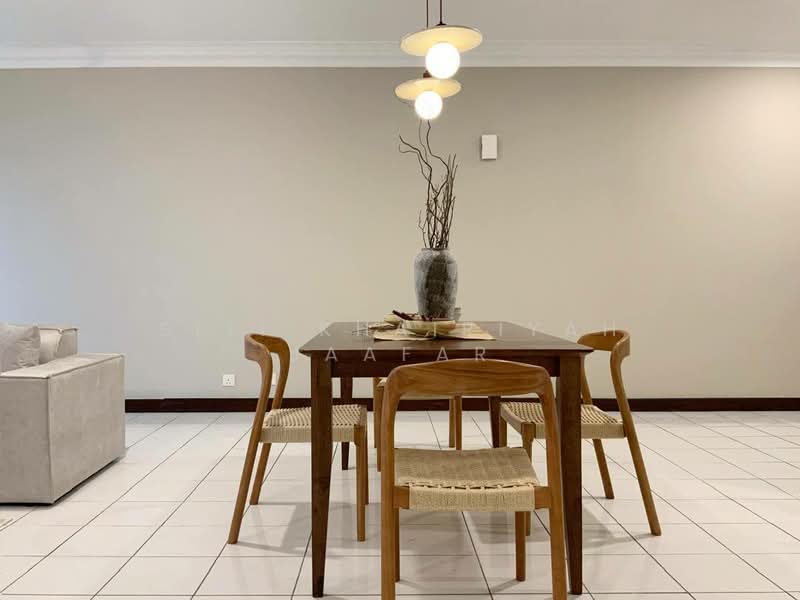 Kondominium untuk Dijual di Riana Green Condominium - SITI KHAIRIYAH JAAFAR - Dining Room - PropertyGuru.com.my
