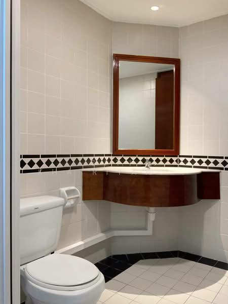 Kondominium untuk Dijual di Riana Green Condominium - SITI KHAIRIYAH JAAFAR - Bathroom - PropertyGuru.com.my