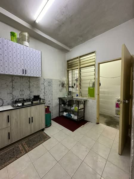 Pangsapuri untuk Dijual di Pangsapuri Lagoon Perdana - Syakila Mokhtar - Kitchen - PropertyGuru.com.my