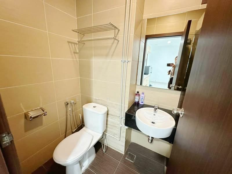 Kondominium untuk Disewa di KSL D'Esplanade Residence - Le Ching . - Bathroom - PropertyGuru.com.my