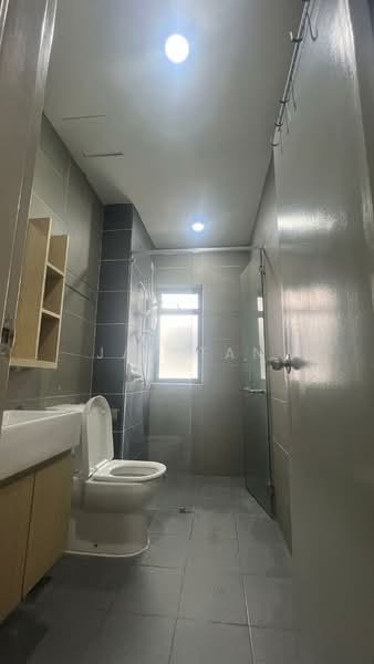 Service Residence for Rent at HYVE - Jay Tan - Bathroom - PropertyGuru.com.my