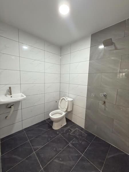 1-storey Terraced House for Sale in Taman Desa Skudai (Skudai) - Janlly Jong - Bathroom - PropertyGuru.com.my
