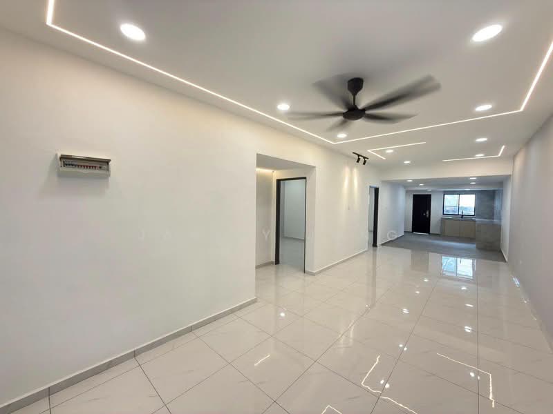 1-storey Terraced House for Sale in Taman Desa Skudai (Skudai) - Janlly Jong - Living Room - PropertyGuru.com.my