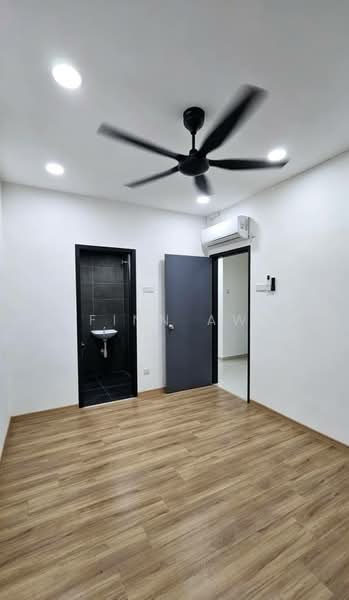 Service Residence for Sale at Midas @ Seri Alam - Finn Aw - Bathroom - PropertyGuru.com.my