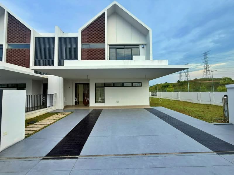 Rumah Berkembar untuk Dijual di Elmina (Shah Alam) - Salawati Busro - Exterior - PropertyGuru.com.my