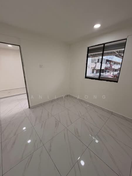 Rumah Flat untuk Dijual di Flat Taman Ungku Tun Aminah - Janlly Jong - Interior - PropertyGuru.com.my