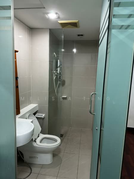 Servis Apartment untuk Dijual di The Scott Garden SOHO - Melissa Ting - Bathroom - PropertyGuru.com.my