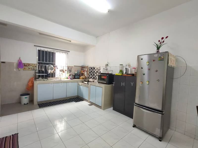 Rumah Teres 2 Tingkat untuk Dijual di Taman Daya (Johor Bahru) - Queena Thye - Kitchen - PropertyGuru.com.my