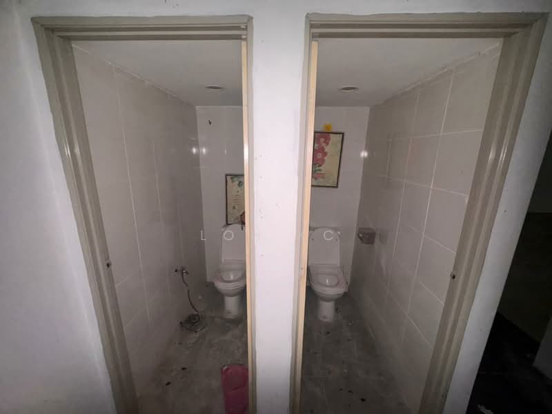 Shop for Rent in Taman Tun Dr Ismail (Kuala Lumpur) - Loh KC - Bathroom - PropertyGuru.com.my