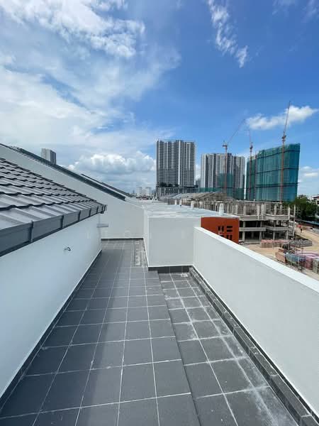 Terraced House for Sale in Happy Garden (Kuchai Lama) - Leon Lee - Exterior - PropertyGuru.com.my