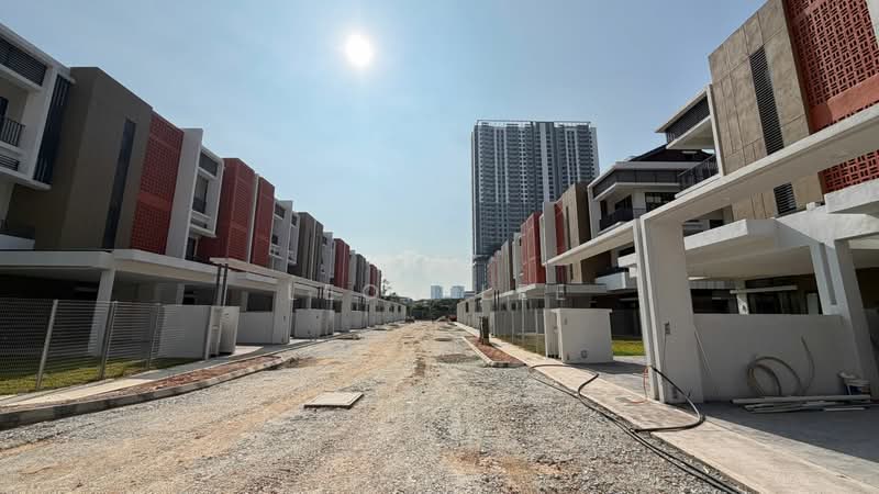 Terraced House for Sale in Happy Garden (Kuchai Lama) - Leon Lee - Exterior - PropertyGuru.com.my
