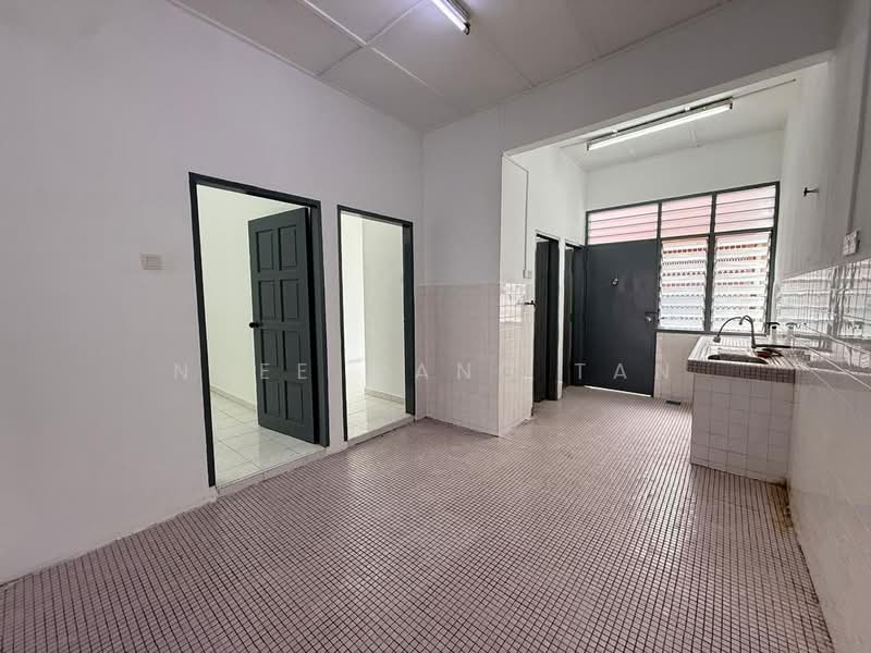 1-storey Terraced House for Sale in Taman Seri Duyong (Duyong) - Ngee Wang Tan - Kitchen - PropertyGuru.com.my