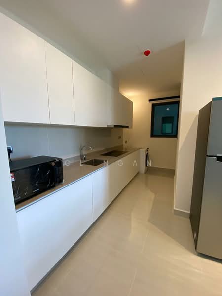 Servis Apartment untuk Disewa di Senada Residence @ KLGCC Resort - CL Ngan - Kitchen - PropertyGuru.com.my