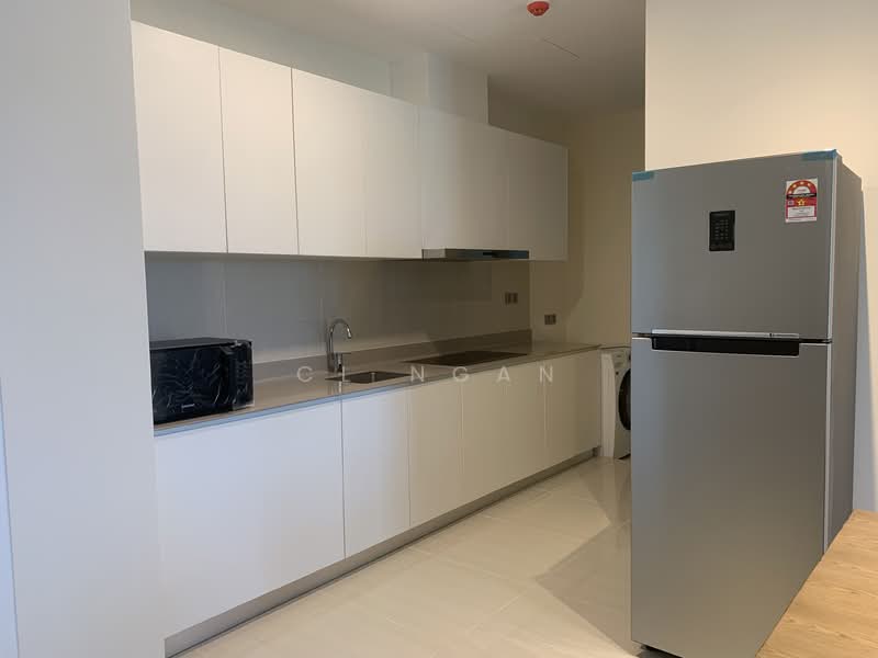 Servis Apartment untuk Disewa di Senada Residence @ KLGCC Resort - CL Ngan - Kitchen - PropertyGuru.com.my