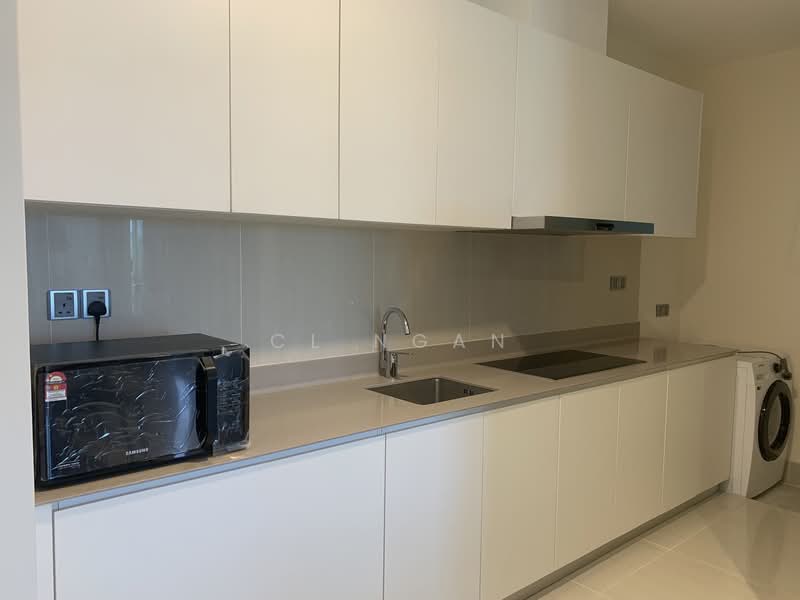 Servis Apartment untuk Disewa di Senada Residence @ KLGCC Resort - CL Ngan - Kitchen - PropertyGuru.com.my