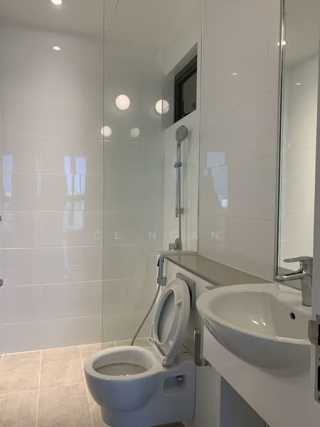 Servis Apartment untuk Disewa di Senada Residence @ KLGCC Resort - CL Ngan - Bathroom - PropertyGuru.com.my
