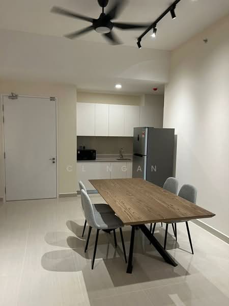 Servis Apartment untuk Disewa di Senada Residence @ KLGCC Resort - CL Ngan - Kitchen - PropertyGuru.com.my