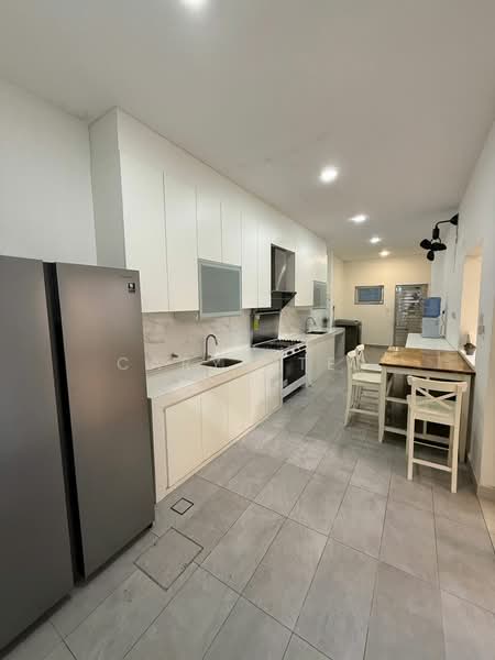 Semi-Detached House for Sale in Kelapa Sawit (Kulai) - Caryn Ter - Kitchen - PropertyGuru.com.my