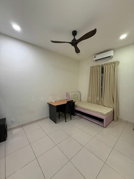 Semi-Detached House for Sale in Kelapa Sawit (Kulai) - Caryn Ter - Bedroom - PropertyGuru.com.my