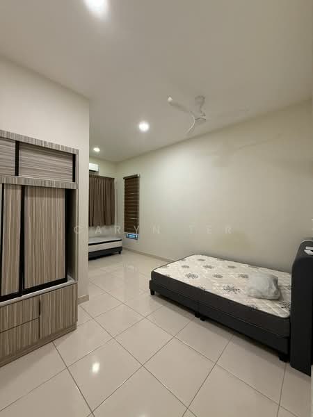 Semi-Detached House for Sale in Kelapa Sawit (Kulai) - Caryn Ter - Bedroom - PropertyGuru.com.my