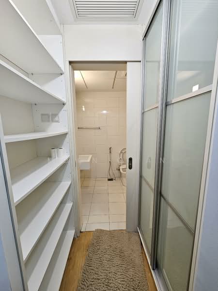 Servis Apartment untuk Disewa di Solaris Dutamas - Moon Chan - Bathroom - PropertyGuru.com.my