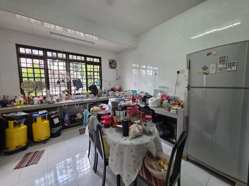 Rumah Teres 2 Tingkat untuk Dijual di Taman Daya (Johor Bahru) - Queena Thye - Kitchen - PropertyGuru.com.my
