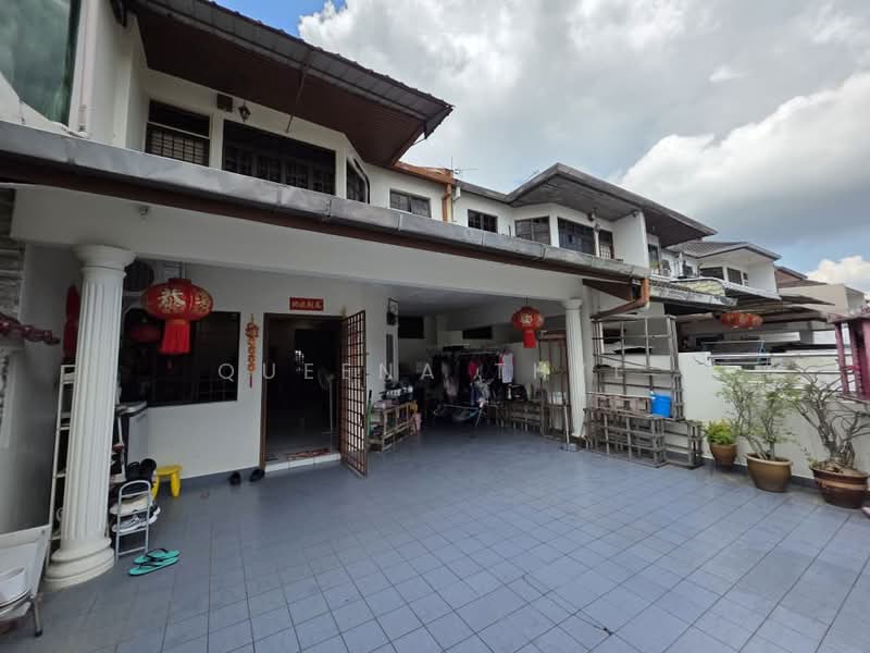 Rumah Teres 2 Tingkat untuk Dijual di Taman Daya (Johor Bahru) - Queena Thye - Exterior - PropertyGuru.com.my