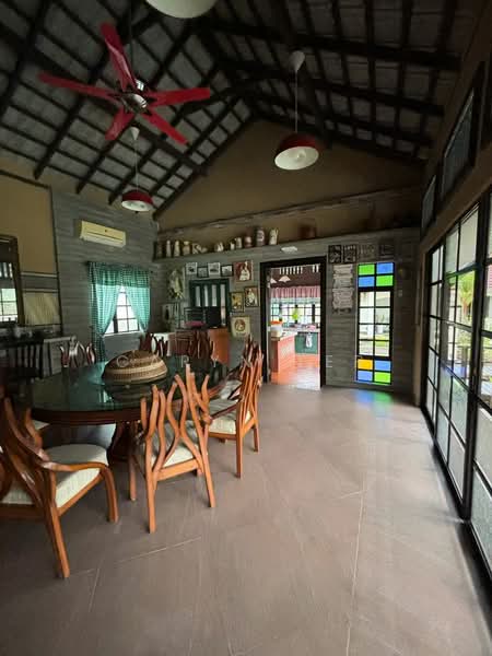 Rumah Banglo untuk Dijual di Bandar Putra (Kulai) - Caryn Ter - Dining Room - PropertyGuru.com.my