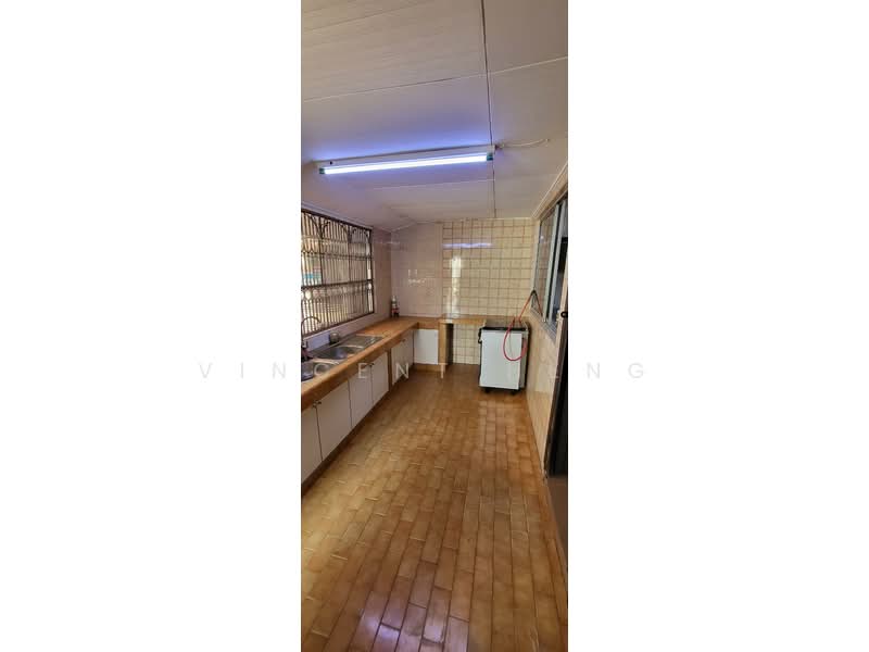 Semi-Detached House for Rent in Damansara Jaya (Petaling Jaya) - Vincent Heng - Kitchen - PropertyGuru.com.my