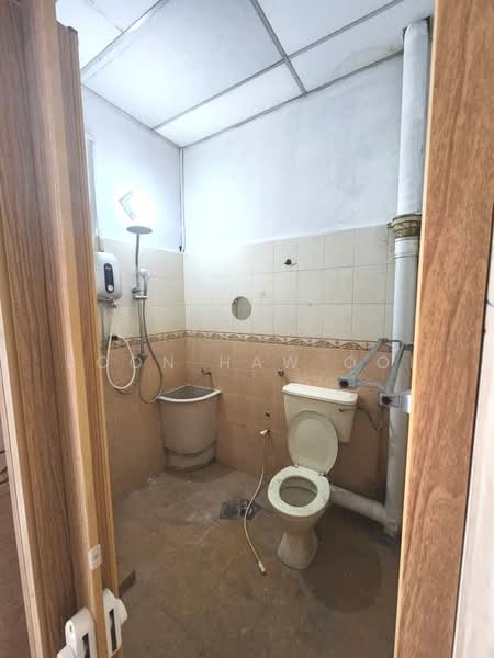 Rumah Teres 2 Tingkat untuk Disewa di Taman Selamat (Bukit Mertajam) - Boon Haw Ooi - Bathroom - PropertyGuru.com.my
