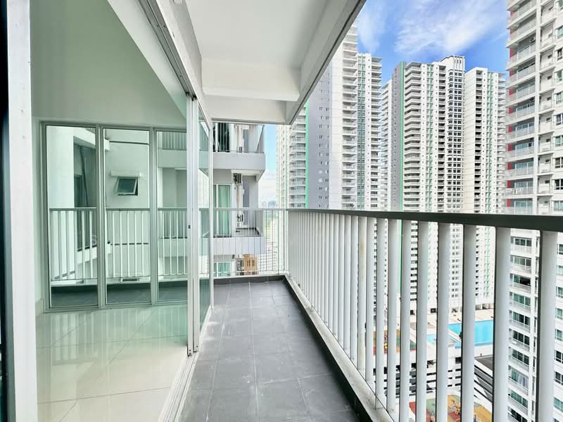 Service Residence for Sale at Serviced Residence @ Razak City Residences (RC Residences) - Syakila Mokhtar - Balcony - PropertyGuru.com.my