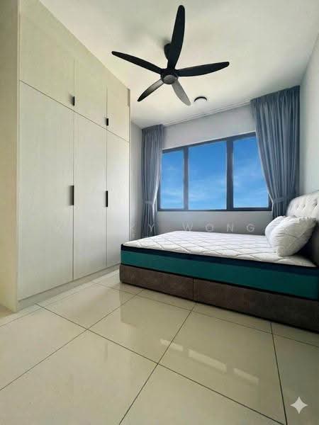 Kediaman Servis untuk Dijual di Parc 3 - Vickky Wong CF - Bedroom - PropertyGuru.com.my