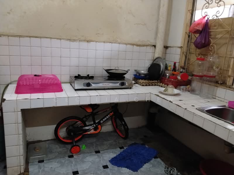 For Sale - Flat for Sale