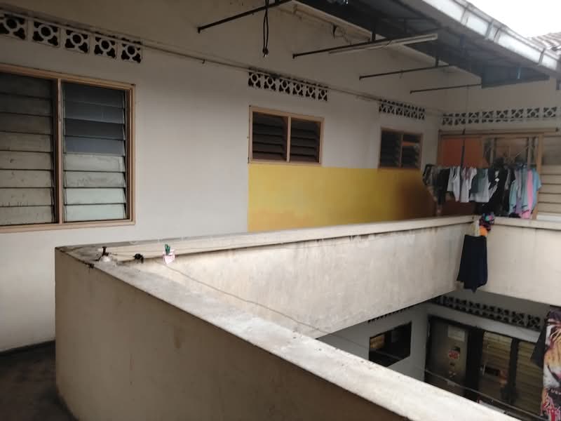For Sale - Flat for Sale
