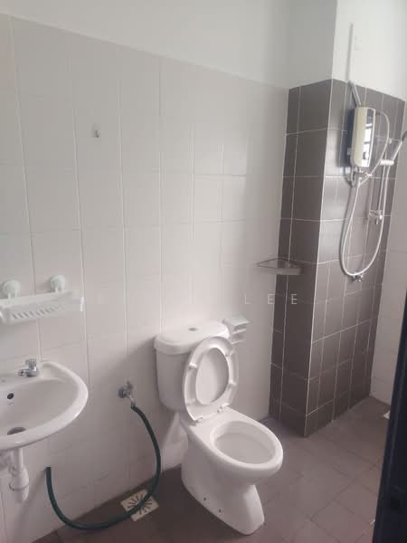 Service Residence for Rent at Saville @ Kajang - Benny Lee - Bathroom - PropertyGuru.com.my