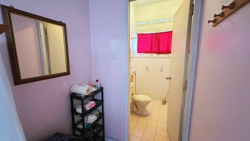 Condominium for Sale at Selesa Puteri Condominium - Justin Kong - Bathroom - PropertyGuru.com.my