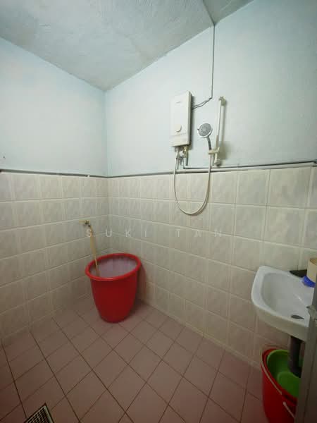 1-storey Terraced House for Sale in Kepong (Kuala Lumpur) - Suki Tan - Bathroom - PropertyGuru.com.my