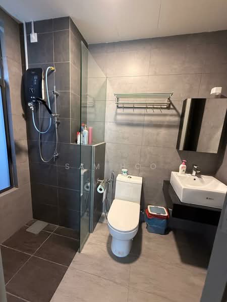 Servis Apartment untuk Disewa di The Era @ Duta North - Sam Hoo - Bathroom - PropertyGuru.com.my