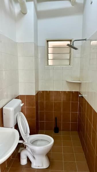 Apartment for Rent at Sri Ixora Apartment - Benny Lee - Bathroom - PropertyGuru.com.my