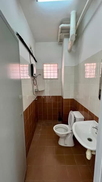 Apartment for Rent at Sri Ixora Apartment - Benny Lee - Bathroom - PropertyGuru.com.my